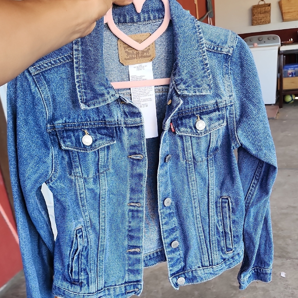 Levi's Blue Jean Jacket Classic Denim Style